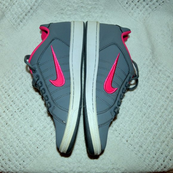 nike better world sneakers